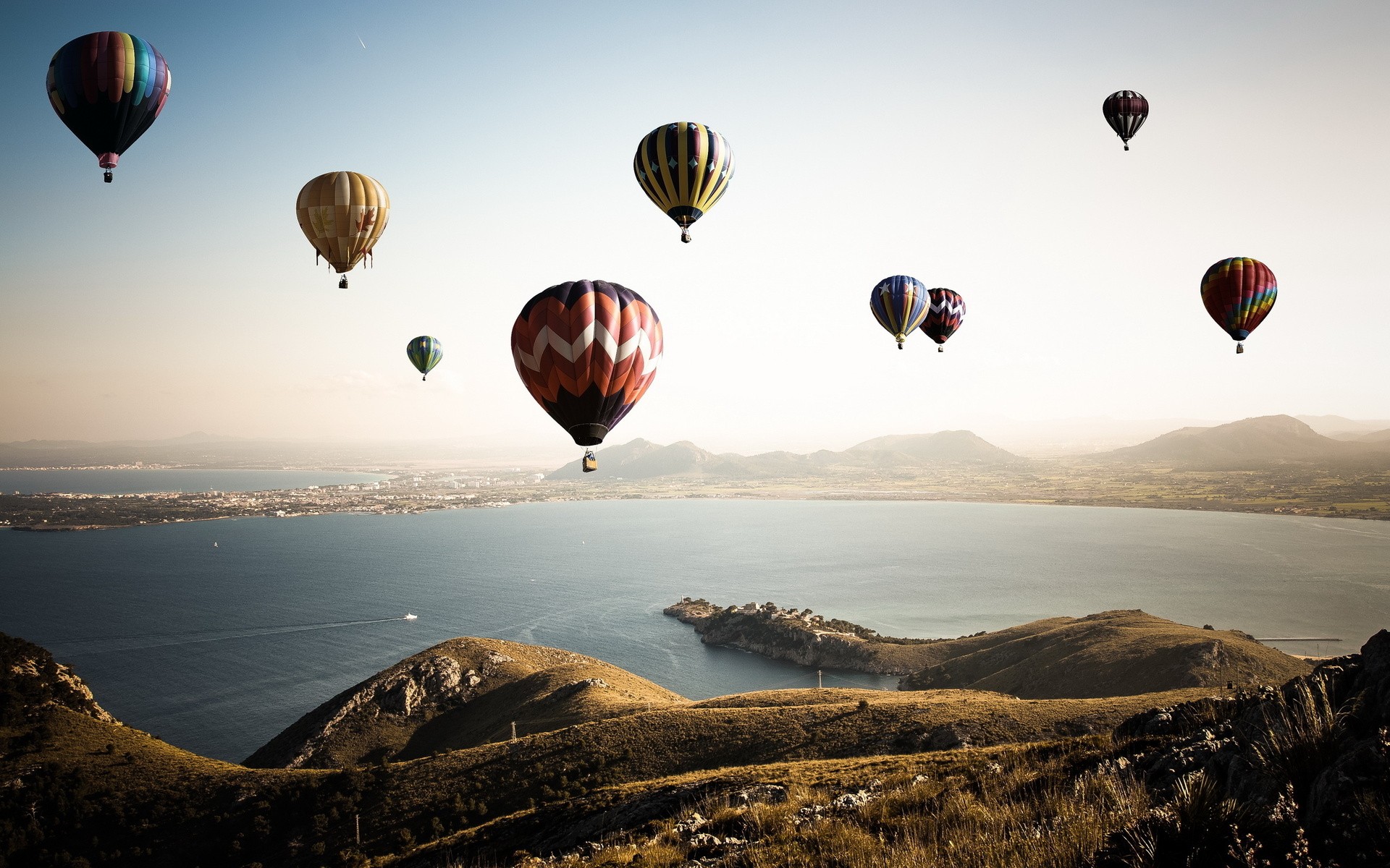 Daily Wallpaper: Hot Air Balloons | I Like To Waste My Time