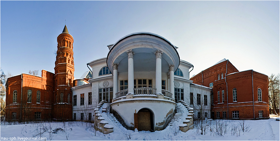 An Abandoned Mansion of Russia's Wealthy | I Like To Waste My Time