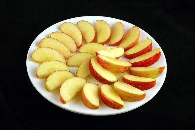 Different Foods 200 Calories Apples