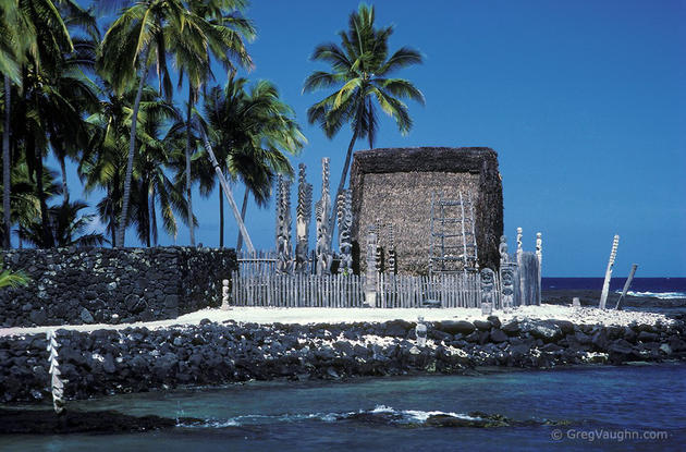 Puuhonua o Honaunau National Historic Park