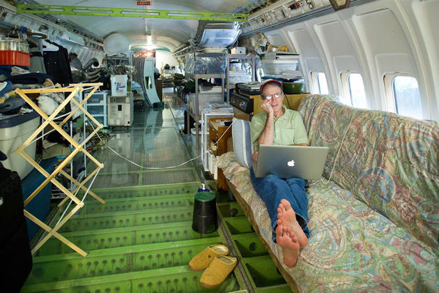 Bruce Campbell's Boeing 727 Home inside of Woods