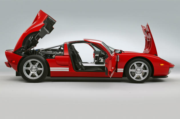 Ford GT doors open