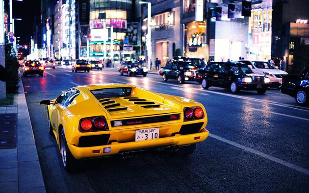 Lamborghini Diablo in Japan