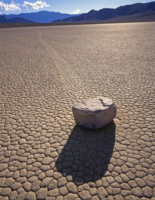 Sailing rocks in death valley