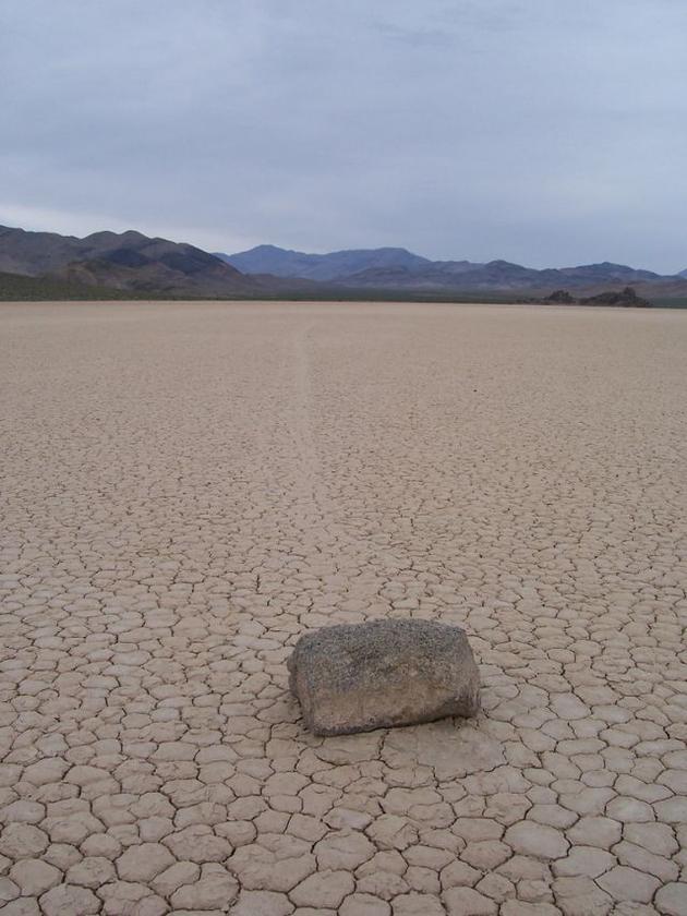 Sailing rocks in death valley