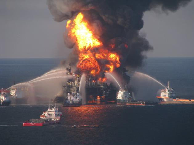 Burning BP Platform Gulf of Mexico