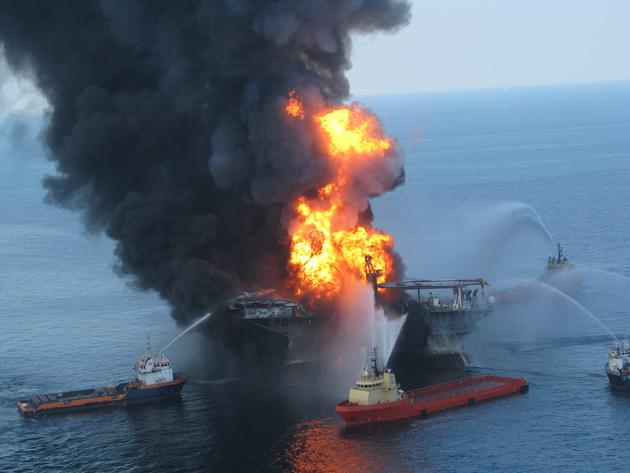 Burning BP Platform Gulf of Mexico