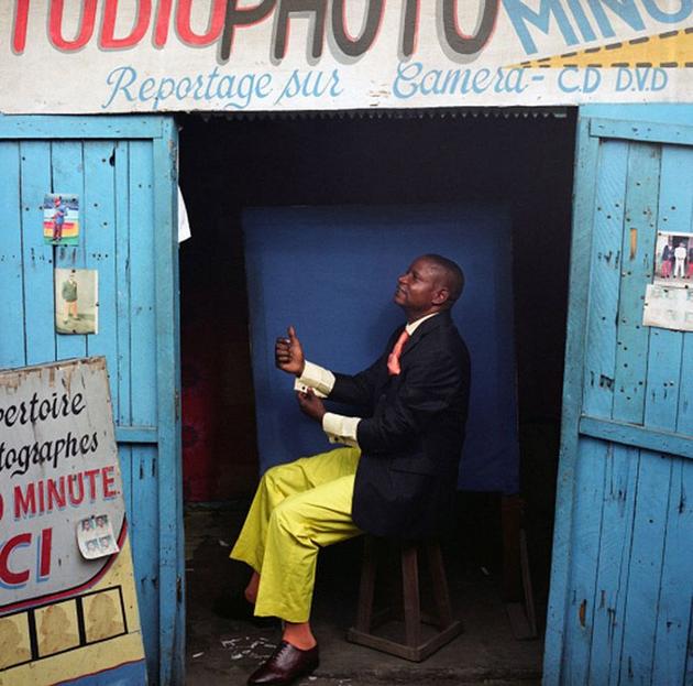 Stylish outfits of congo men photographed by Francesco Giusti