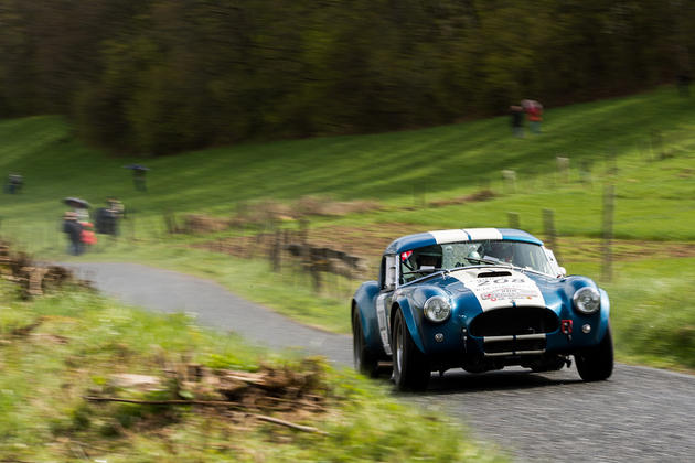 AC Cobra Country road