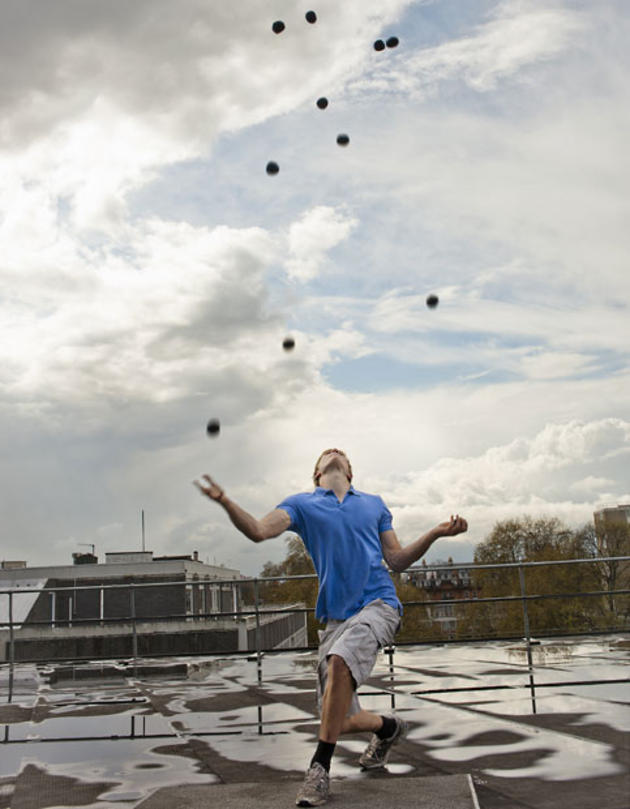 Best juggler Ever Guinness 2013