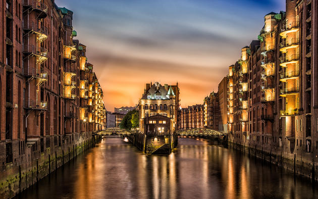 Hamburg Germany water canal Nicolas Kamp