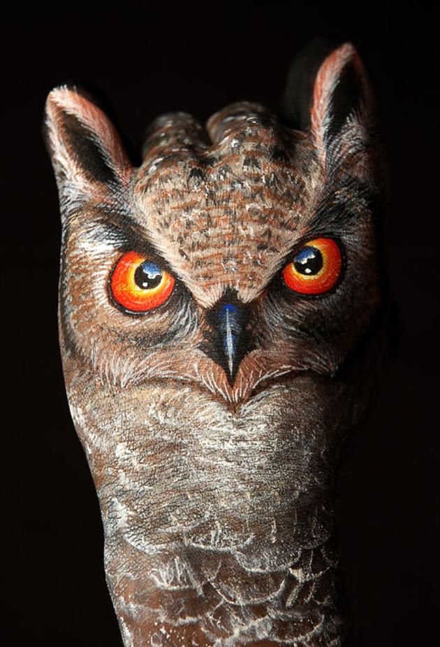 Creative hand painting by Guido Daniele