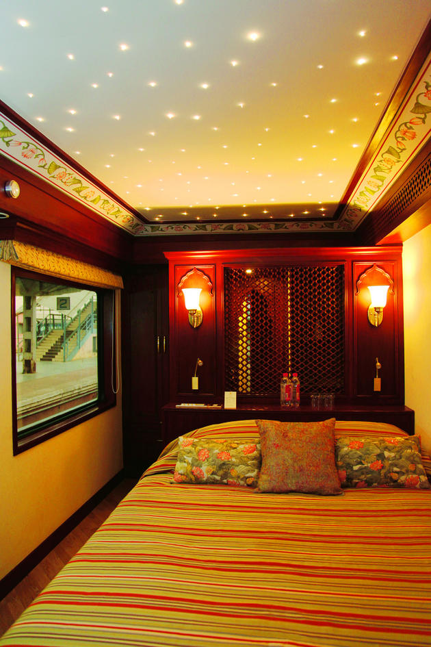 Maharajas Express Asia Train Rich