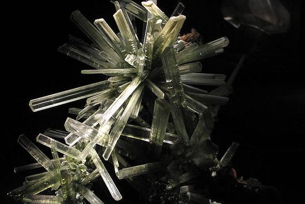 Seletine Crystals beginning to form