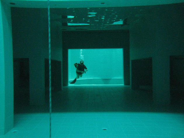 Nemo 33 Deepest pool in the world