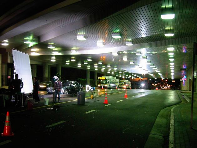 Chrysler 300 in the tunnel (behind-the-scenes photo)