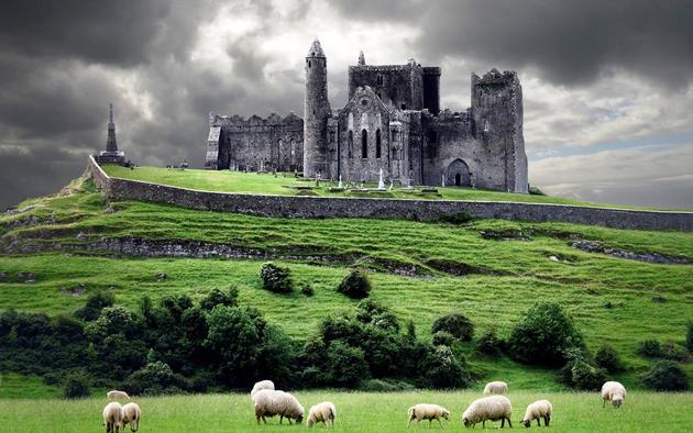 Medieval Ruins in Ireland Wallpaper