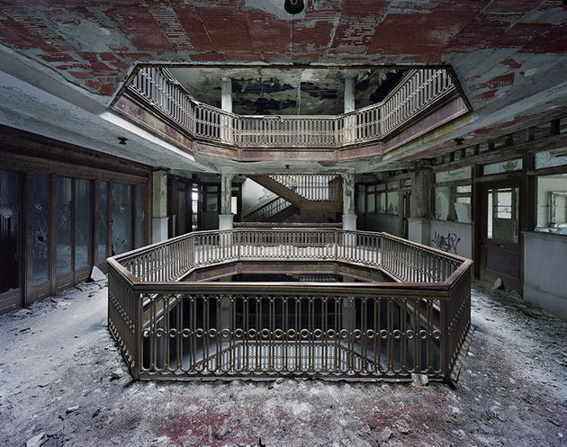 Atrium, Farwell Building