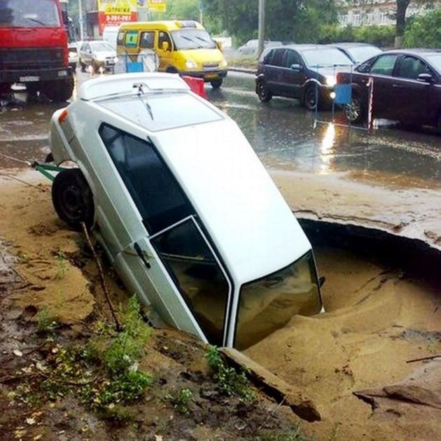 Wrecked sinkhole roads of Samara, Russia