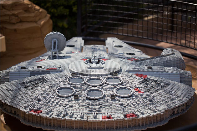 Star wars recreations made from Lego