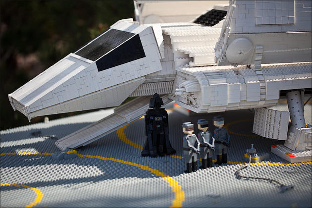 Star wars recreations made from Lego