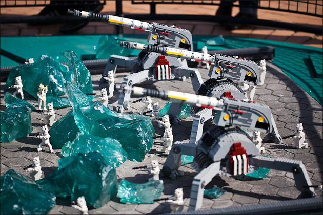 Star wars recreations made from Lego