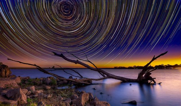 Australian Startrails by Lincoln Harrison