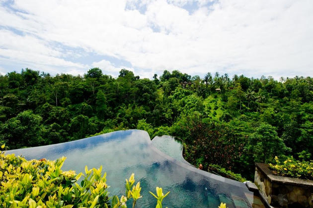 infinity pool indonesia