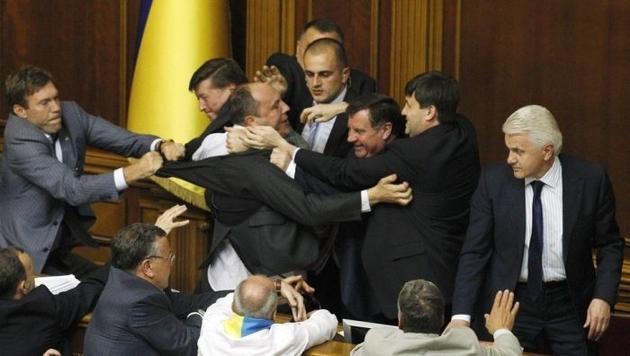 Fighting in the Ukrainian Parliament