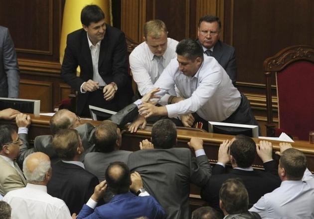 Fighting in the Ukrainian Parliament