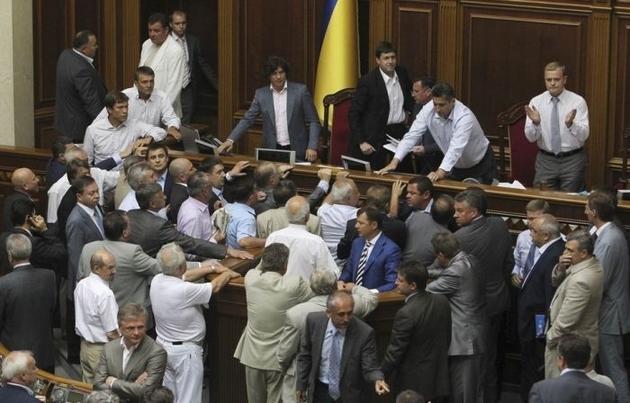 Fighting in the Ukrainian Parliament