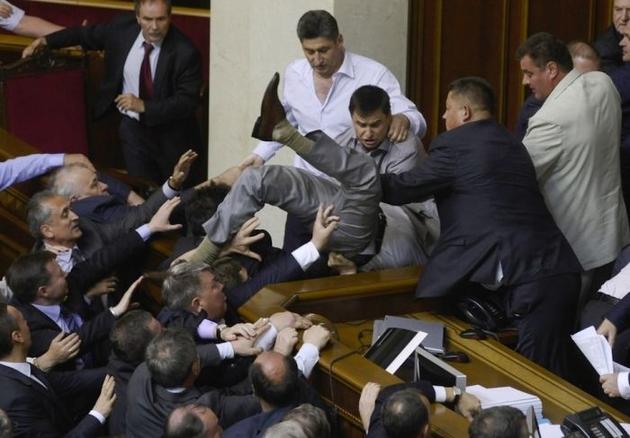 Fighting in the Ukrainian Parliament