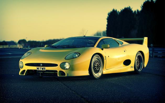 Jaguar XJ220S Yellow Front View