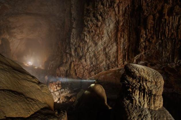 Exploring rocky cavers of the worlds biggest cave