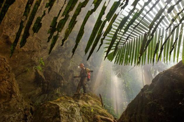 Rocky ridges of Son Doong Cave