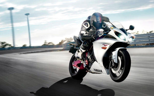 Yamaha YZF-R1 HD Wallpaper