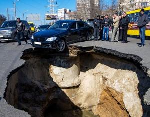 Wrecked sinkhole roads of Samara, Russia