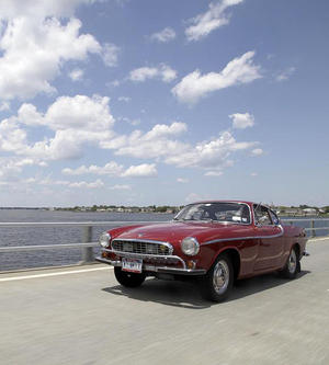 Volvo P1800s Highest KM Wolrd Breaker