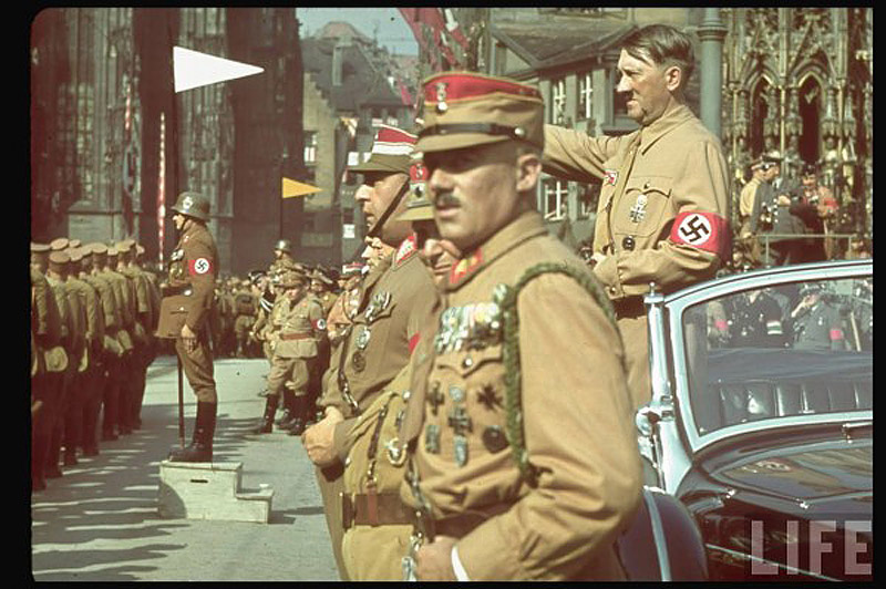 30 Restored Photos of Nazi Germany from LIFE Archives | I Like To Waste