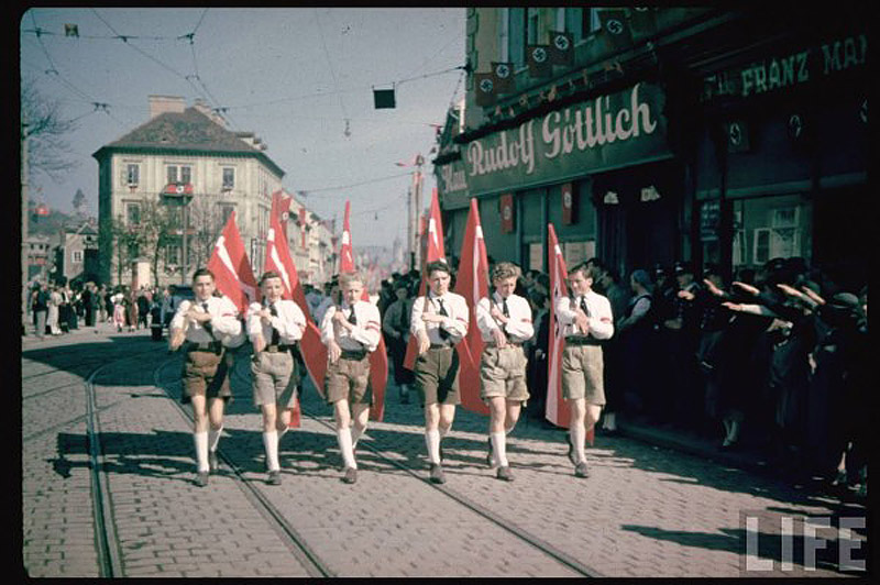 30 Restored Photos of Nazi Germany from LIFE Archives  I 