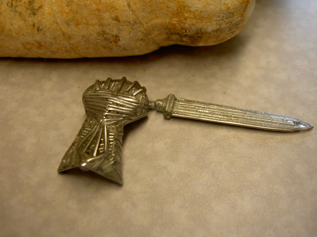 Awesome Miniature Weapons I Like To Waste My Time