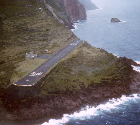 Shortest Commercial Runway In The World I Like To Waste My Time